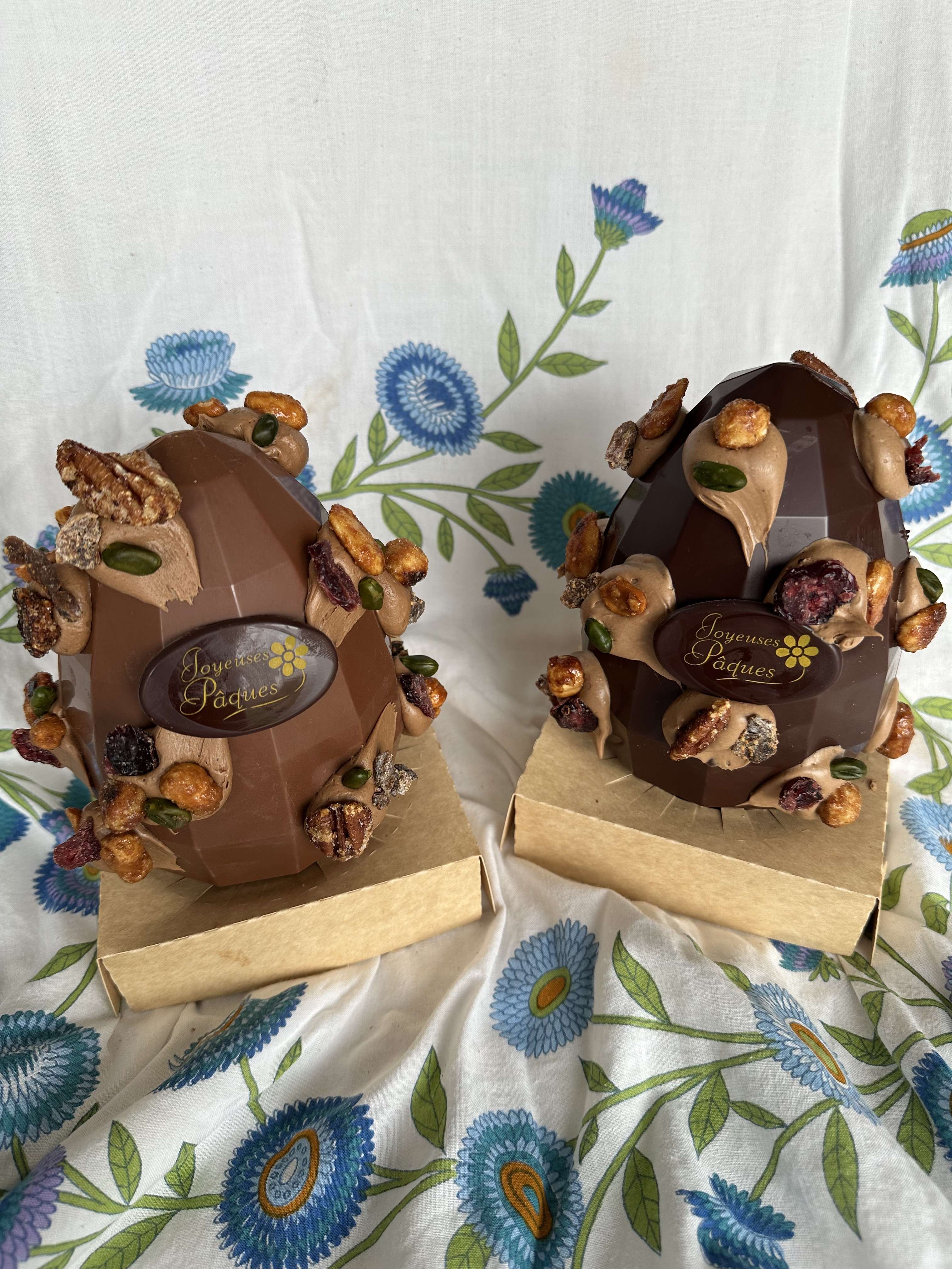 photo Oeuf décoré de gianduja 